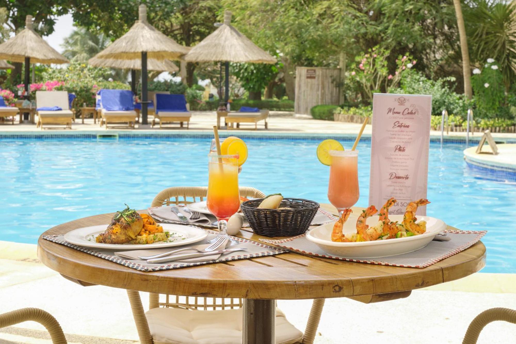 סאלי פורטודל Hotel Royam מראה חיצוני תמונה